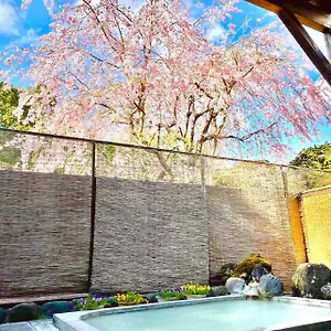 https://fuji-hakone-guest-house-250-0631.hotelshakone.com